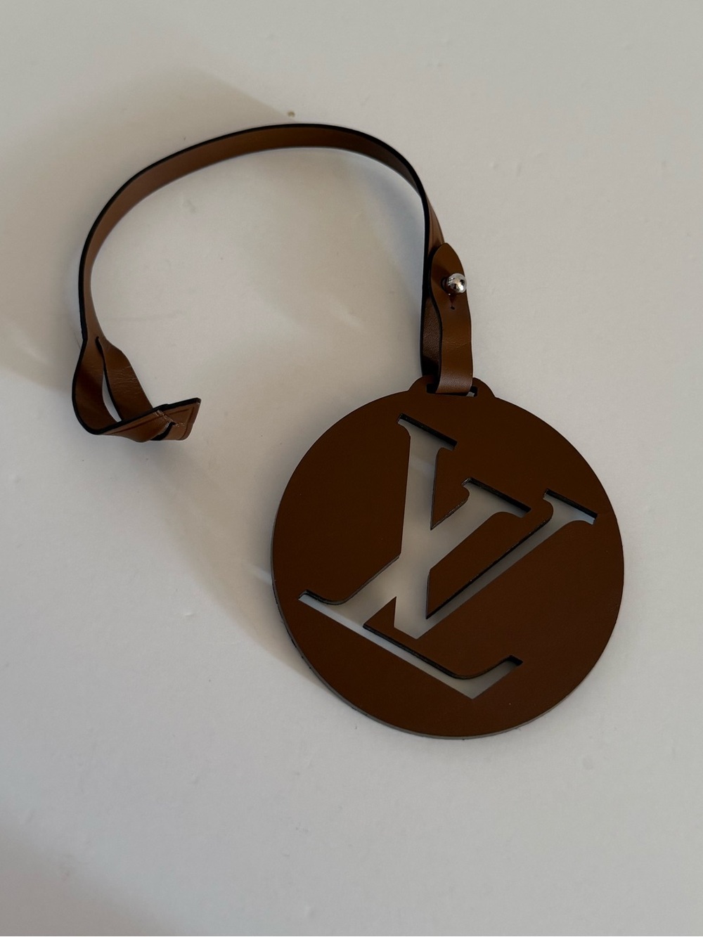Louis Vuitton Carmel hobo luggage tag